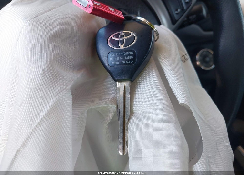 2015 TOYOTA YARIS LE VIN: VNKKTUD3XFA020634