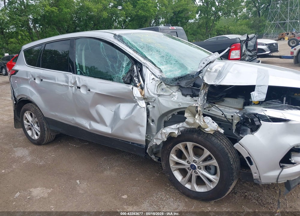 2017 FORD ESCAPE VIN: 1FMCU0GD2HUB76901