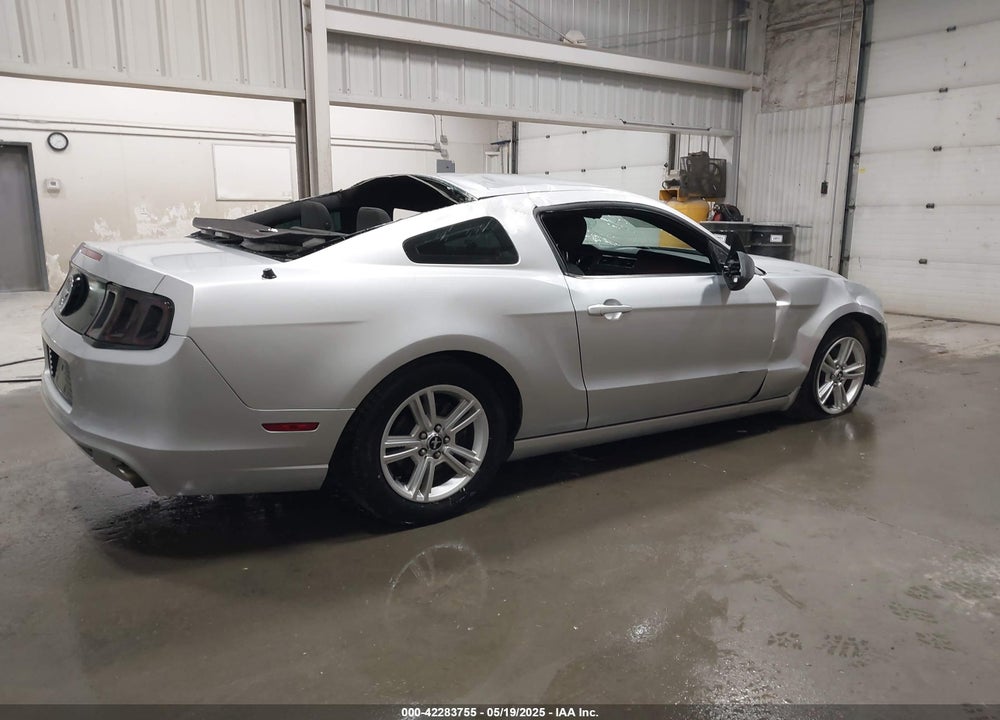 2014 FORD MUSTANG VIN: 1ZVBP8AM1E5215480