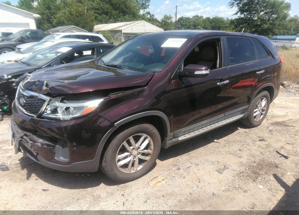 2015 KIA SORENTO VIN: 5XYKT3A69FG621888