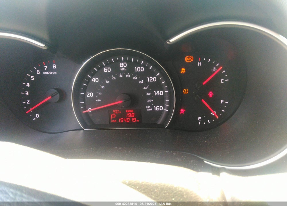 2015 KIA SORENTO VIN: 5XYKT3A69FG621888