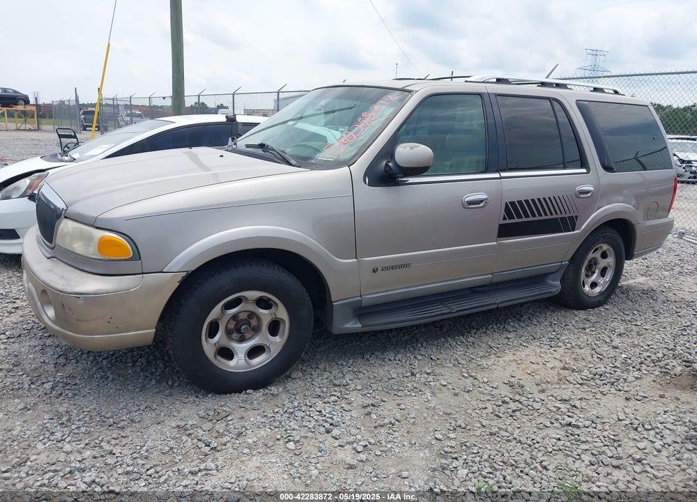 2001 LINCOLN NAVIGATOR VIN: 5LMEU27R41LJ12030