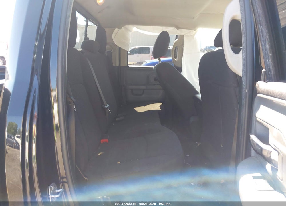 2019 RAM 1500 CLASSIC WARLOCK  4X2 6'4 BOX VIN: 1C6RR6GTXKS732022