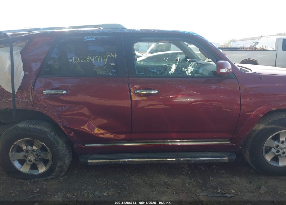 2011 TOYOTA 4RUNNER SR5 V6 VIN: JTEBU5JR1B5053119