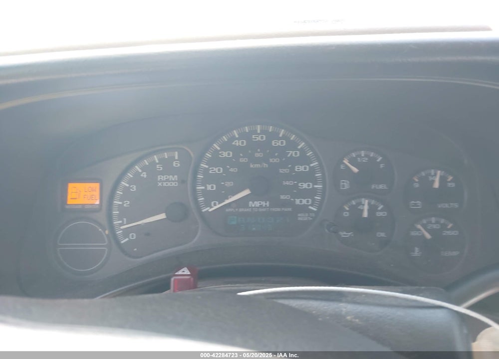 2002 CHEVROLET SUBURBAN 1500 LS VIN: 1GNEC16Z82J196802