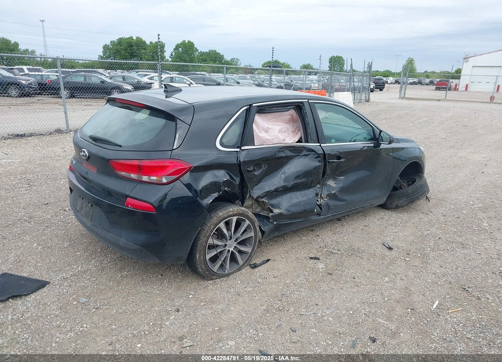 2019 HYUNDAI ELANTRA GT VIN: KMHH35LE9KU109353