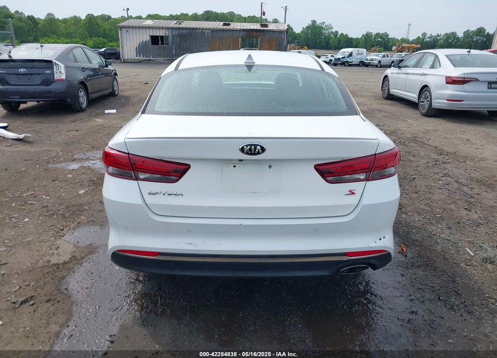 2018 KIA OPTIMA VIN: 5XXGT4L36JG233495