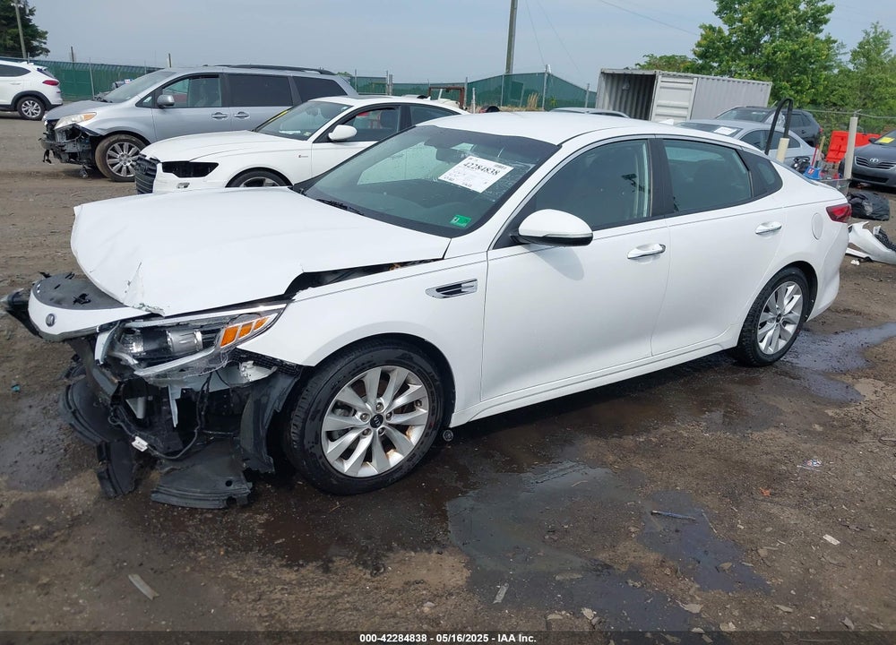 2018 KIA OPTIMA VIN: 5XXGT4L36JG233495