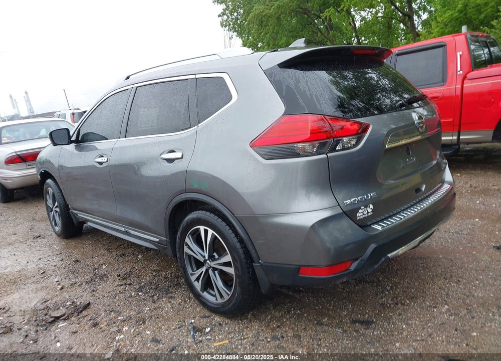 2017 NISSAN ROGUE VIN: 5N1AT2MT9HC747002