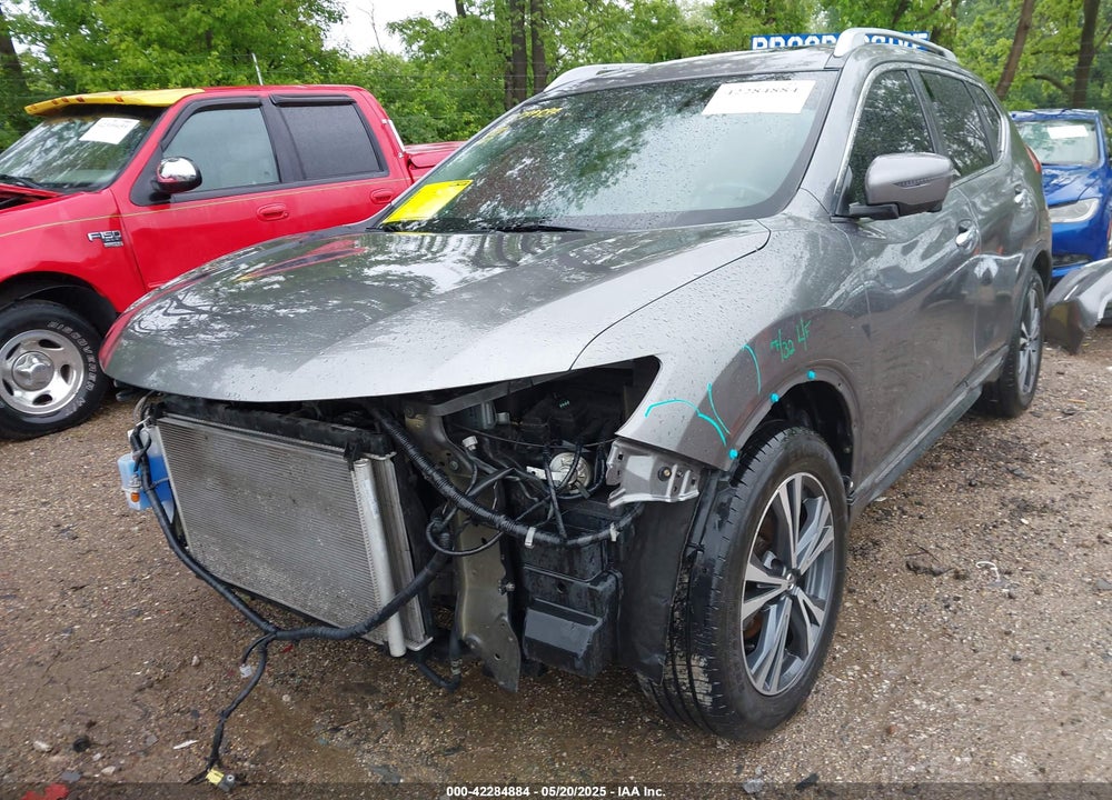 2017 NISSAN ROGUE VIN: 5N1AT2MT9HC747002