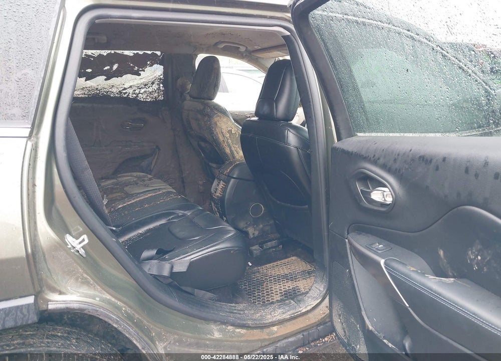 2019 JEEP CHEROKEE VIN: 1C4PJMLB0KD169415