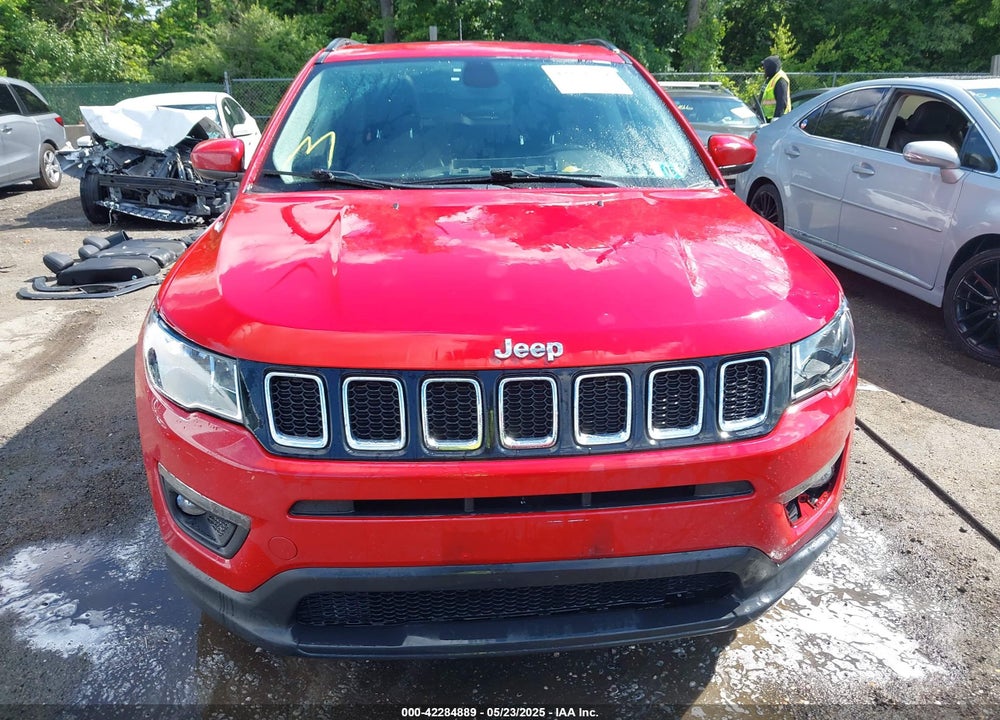 2020 JEEP COMPASS VIN: 3C4NJCBB2LT205894