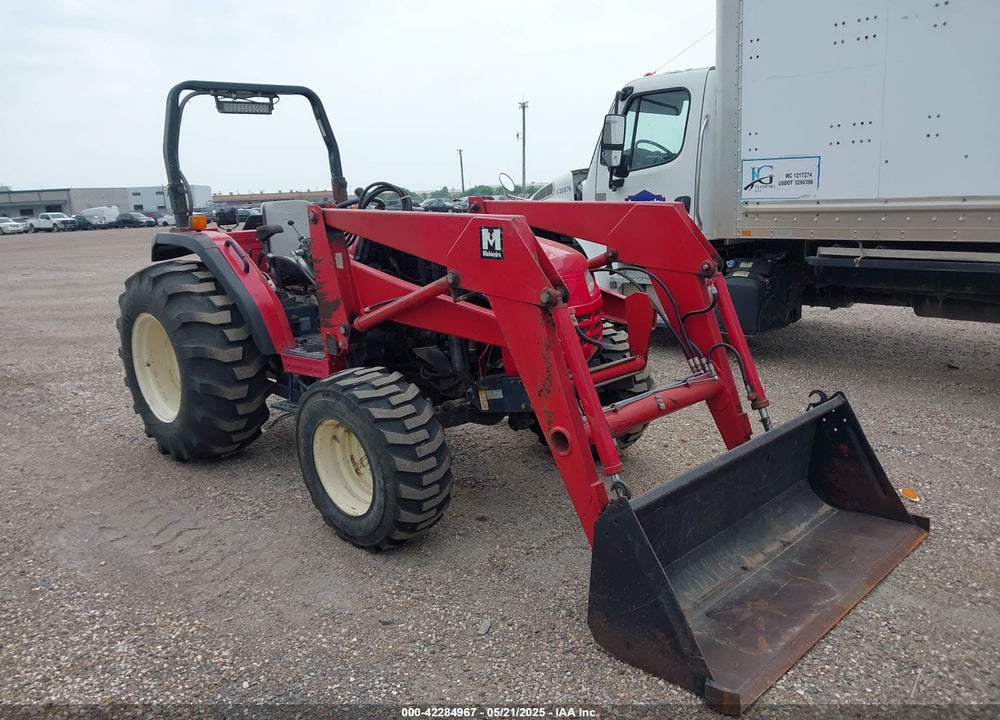 2013 MAHINDRA TRACTOR VIN: 411U050133