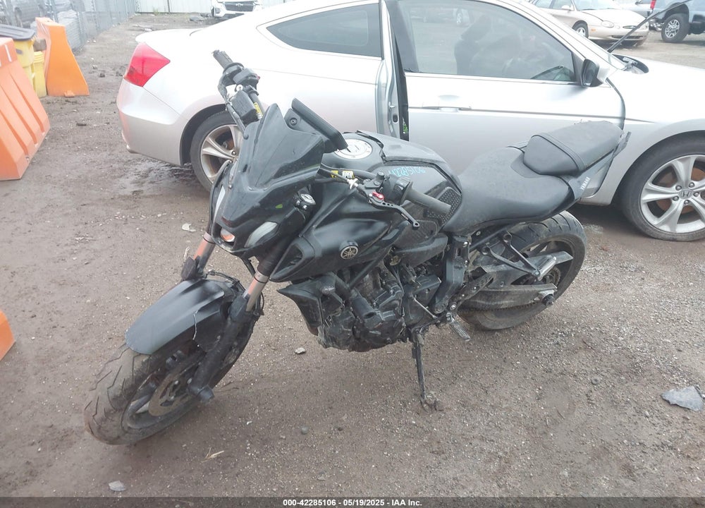 2024 YAMAHA MT07 VIN: JYARM32E1RA008830