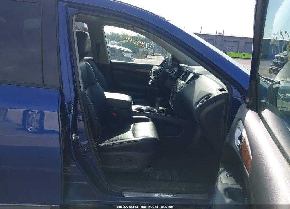 2019 NISSAN PATHFINDER VIN: 5N1DR2MN5KC583624