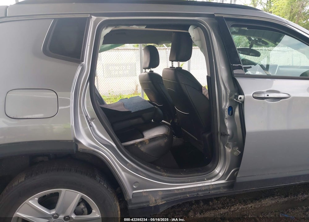 2022 JEEP COMPASS VIN: 3C4NJCBB0NT140157