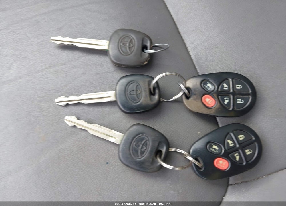 2006 TOYOTA SIENNA VIN: 5TDBA22C36S068775