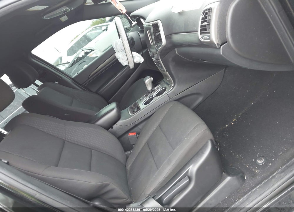 2021 JEEP GRAND CHEROKEE VIN: 1C4RJFAG7MC620691