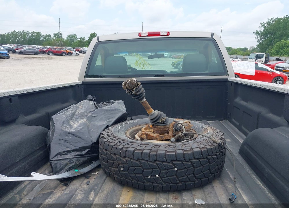 2003 CHEVROLET SILVERADO 2500HD WORK TRUCK VIN: 1GCHK24U43E288117