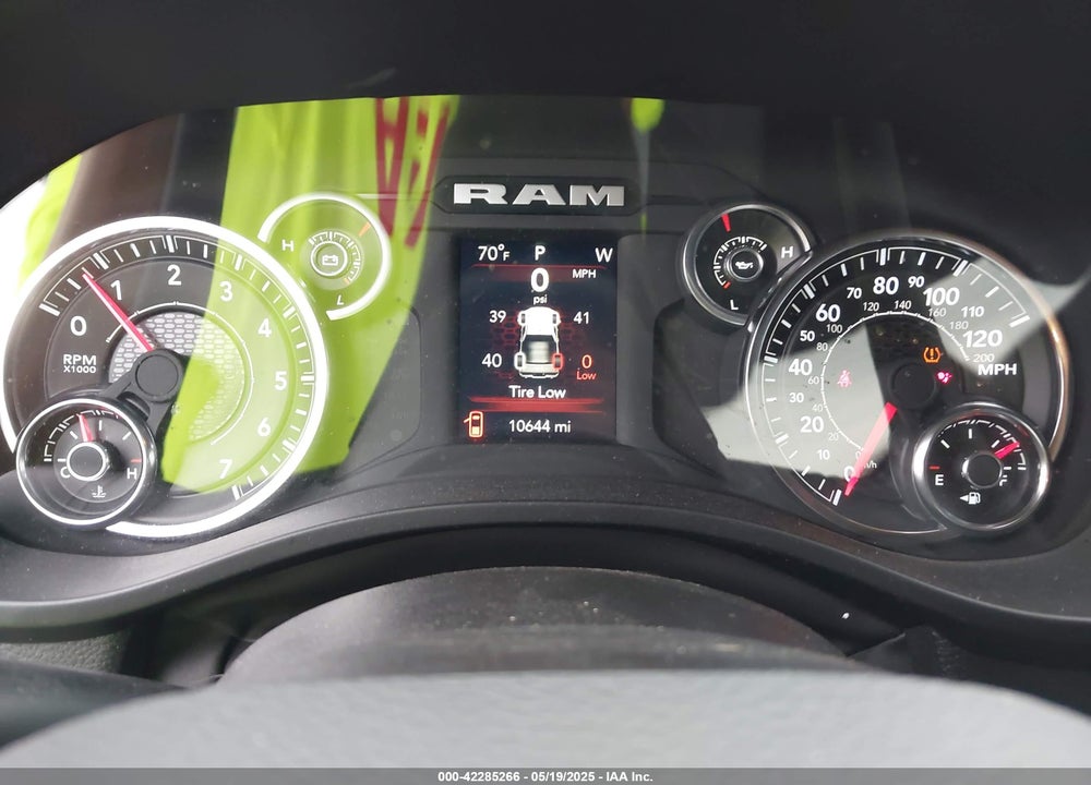 2023 RAM 1500 VIN: 1C6SRFFT3PN645572