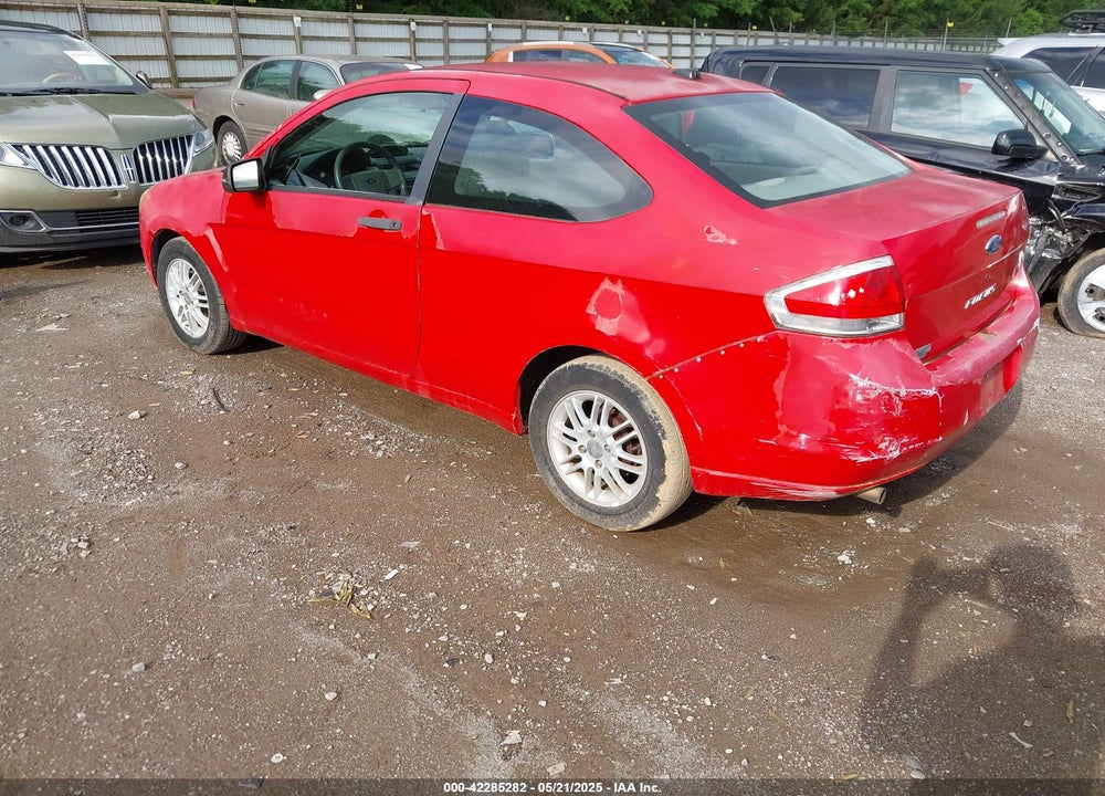 2008 FORD FOCUS S/SE VIN: 1FAHP32N58W103843