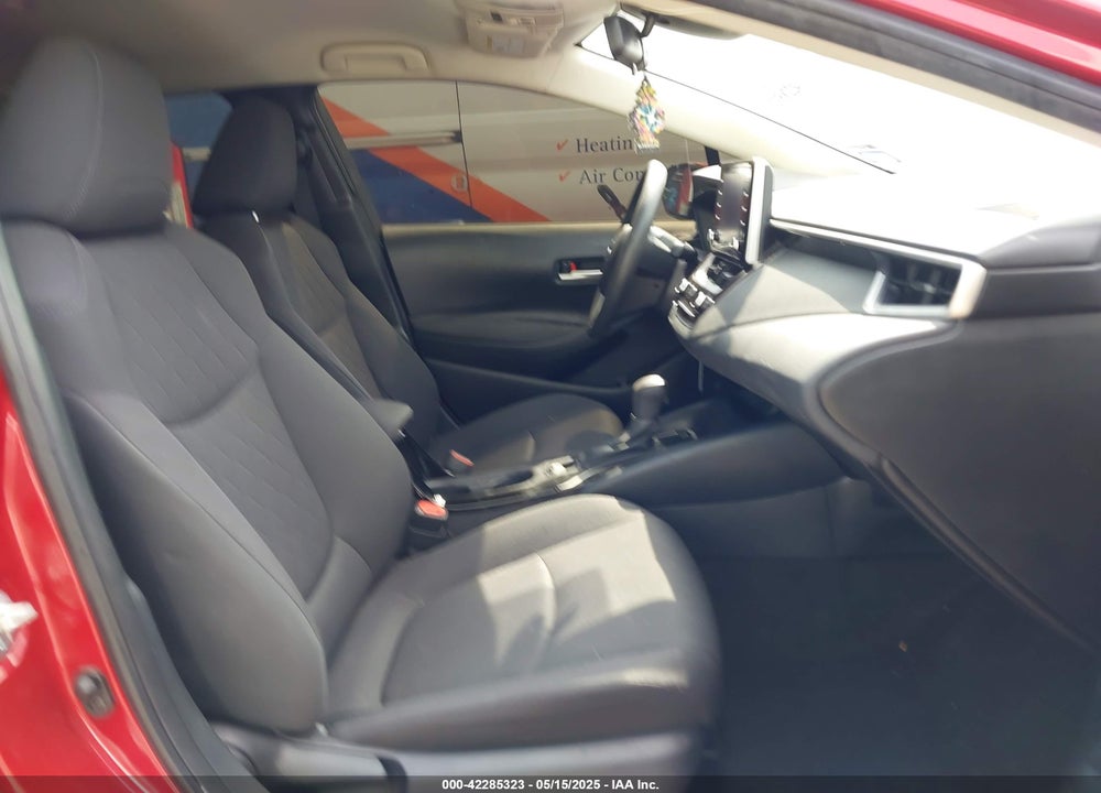2021 TOYOTA COROLLA LE VIN: JTDEPMAEXMJ158039