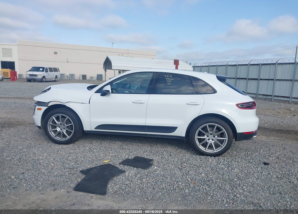 2018 PORSCHE MACAN VIN: WP1AA2A54JLB22639