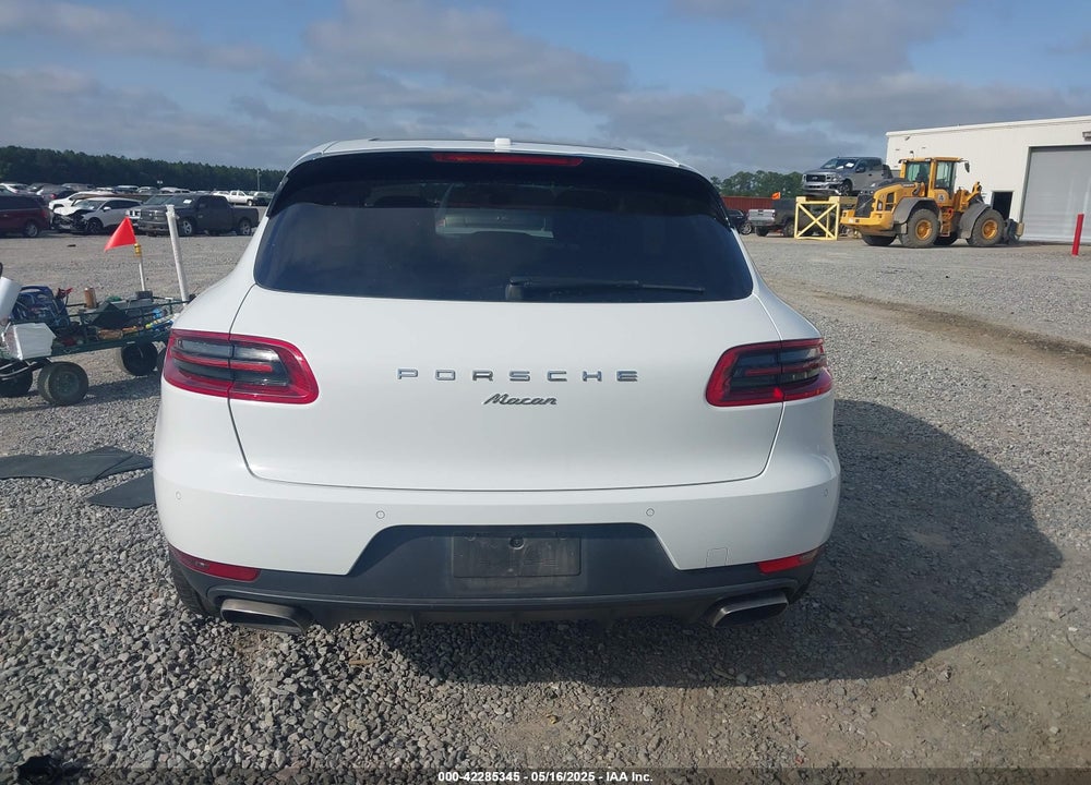 2018 PORSCHE MACAN VIN: WP1AA2A54JLB22639