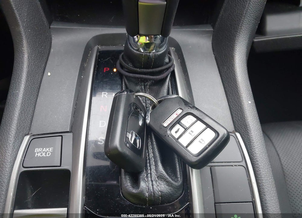 2017 HONDA CIVIC VIN: SHHFK7H97HU225379