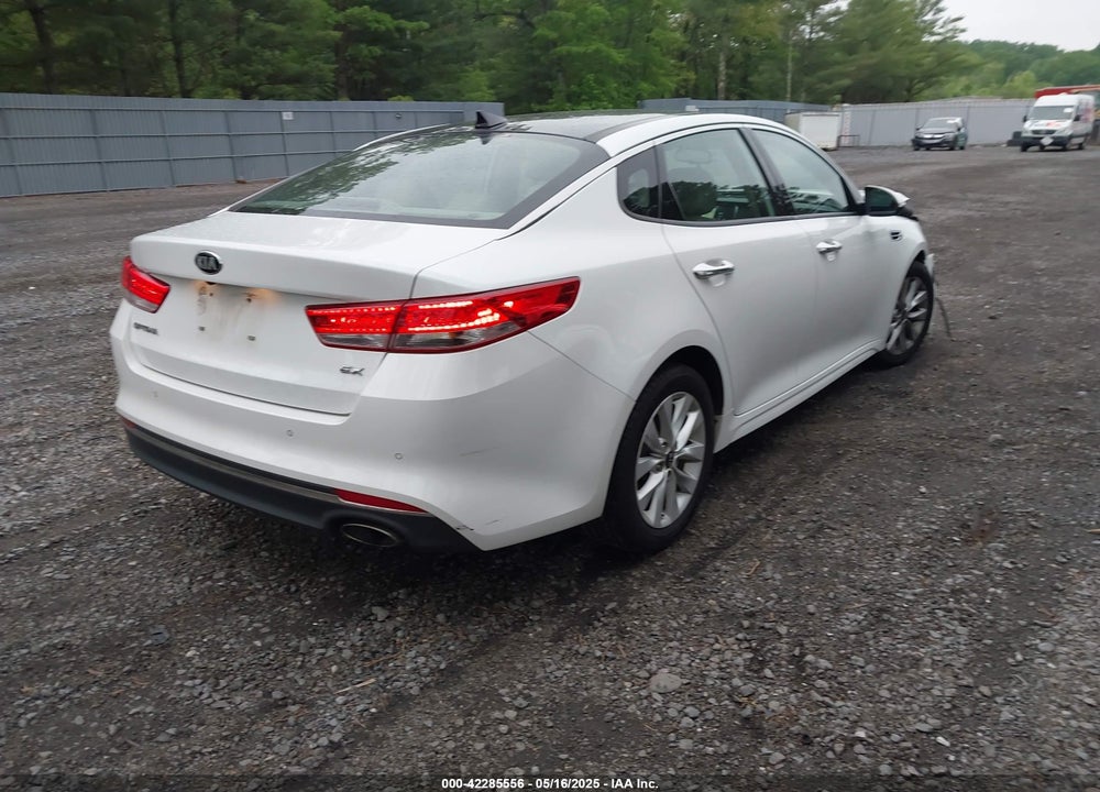 2017 KIA OPTIMA VIN: 5XXGU4L38HG150559
