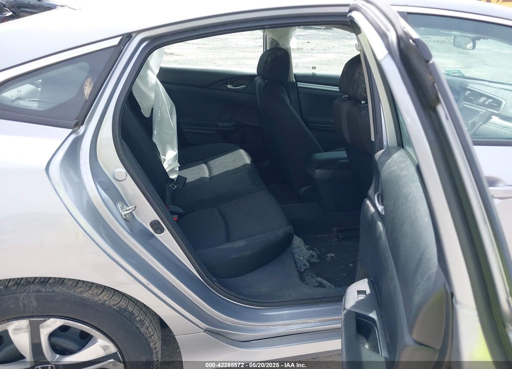 2018 HONDA CIVIC VIN: 2HGFC2F51JH526278