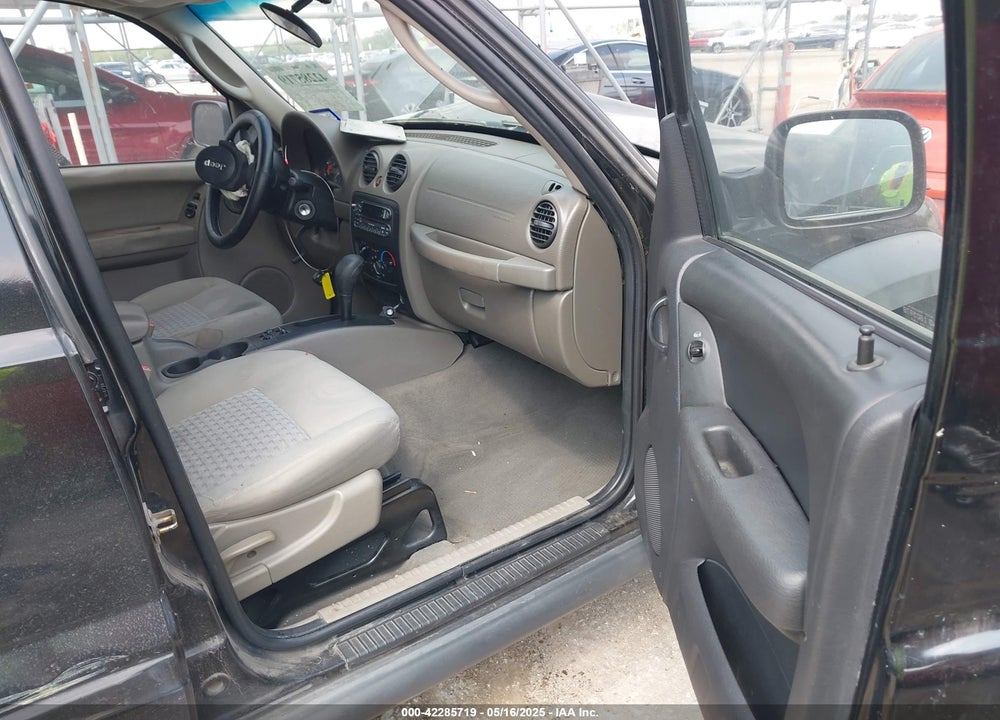 2006 JEEP LIBERTY SPORT VIN: 1J4GK48KX6W268768