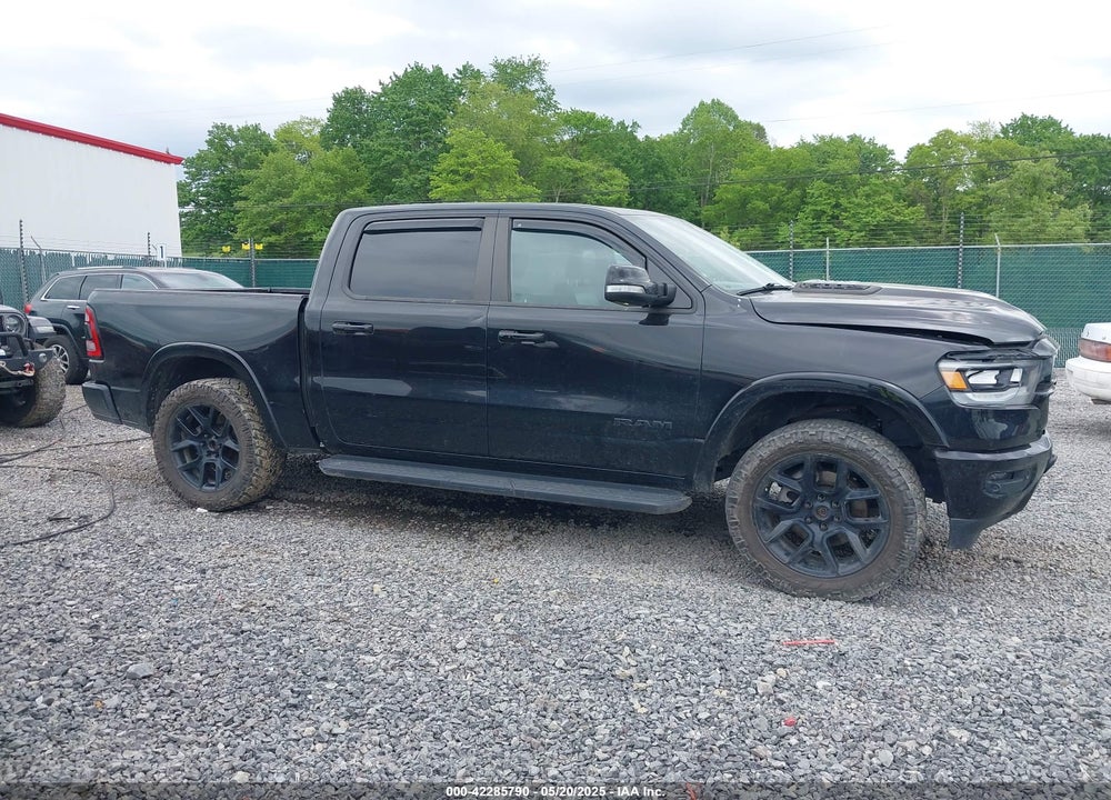 2021 RAM 1500 LAIE  4X4 5'7 BOX VIN: 1C6SRFJT5MN732344