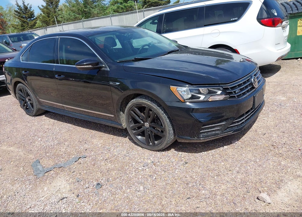 2017 VOLKSWAGEN PASSAT 1.8T R-LINE VIN: 1VWDT7A39HC066015