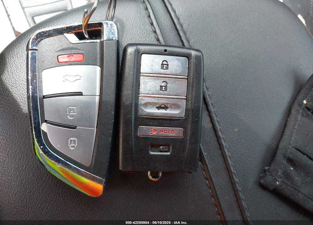 2016 ACURA TLX V6 TECH VIN: 19UUB3F50GA000506