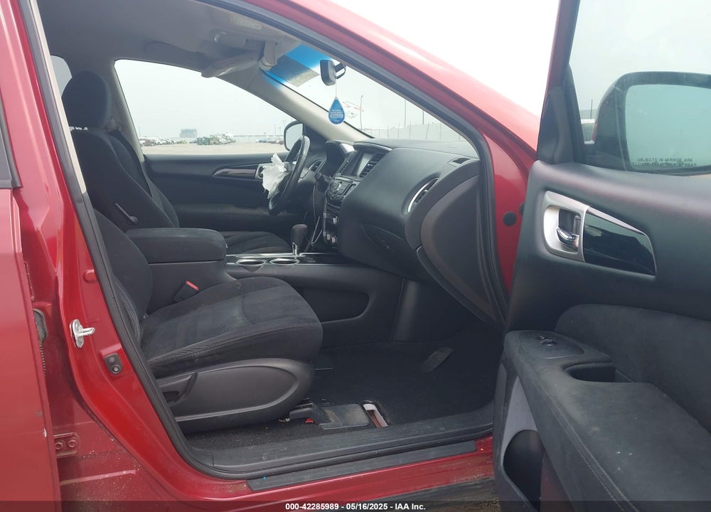 2016 NISSAN PATHFINDER VIN: 5N1AR2MN1GC655414
