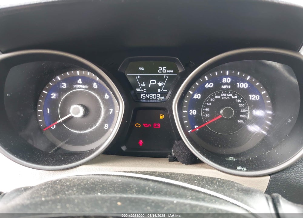 2014 HYUNDAI ELANTRA VIN: 5NPDH4AE8EH529041
