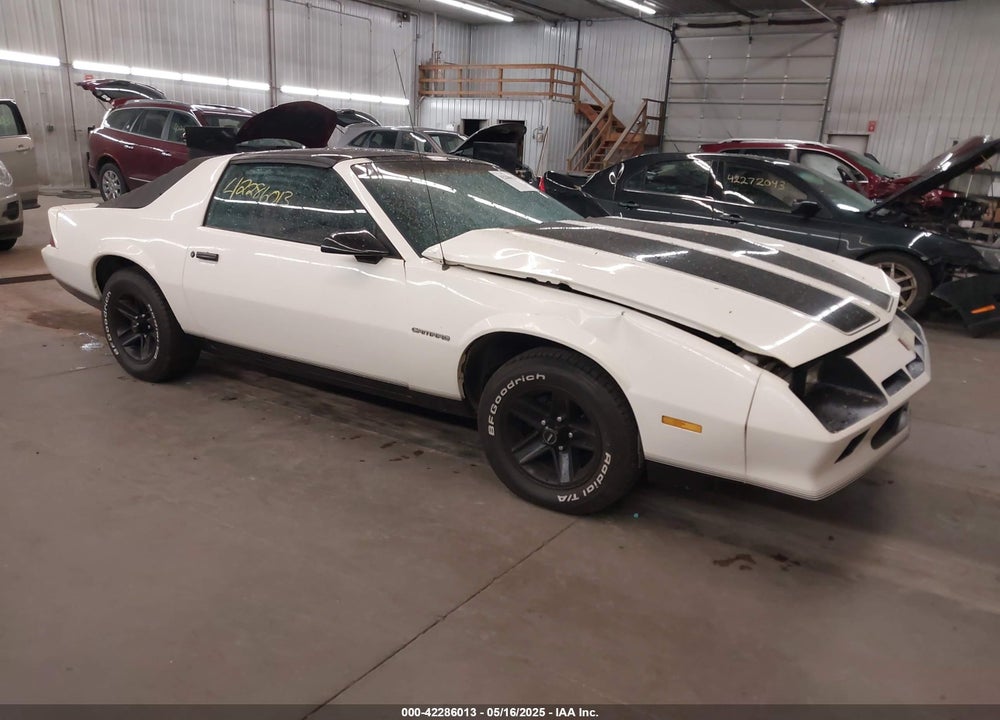1982 CHEVROLET CAMARO VIN: 1G1AP8718CL159955