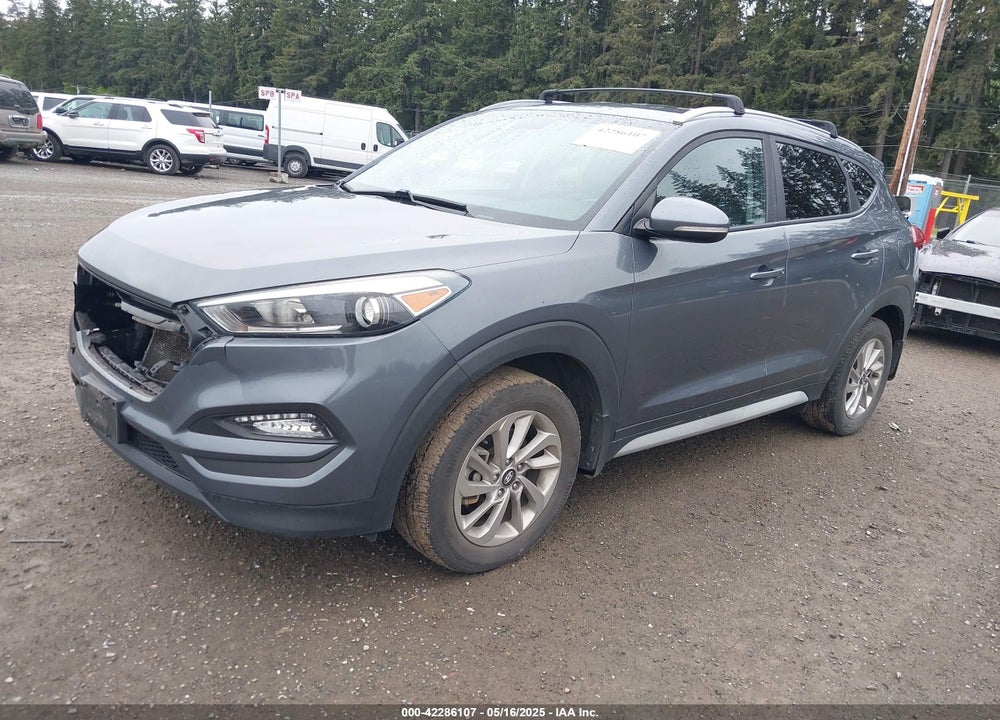 2017 HYUNDAI TUCSON SE PLUS VIN: KM8J3CA44HU472880