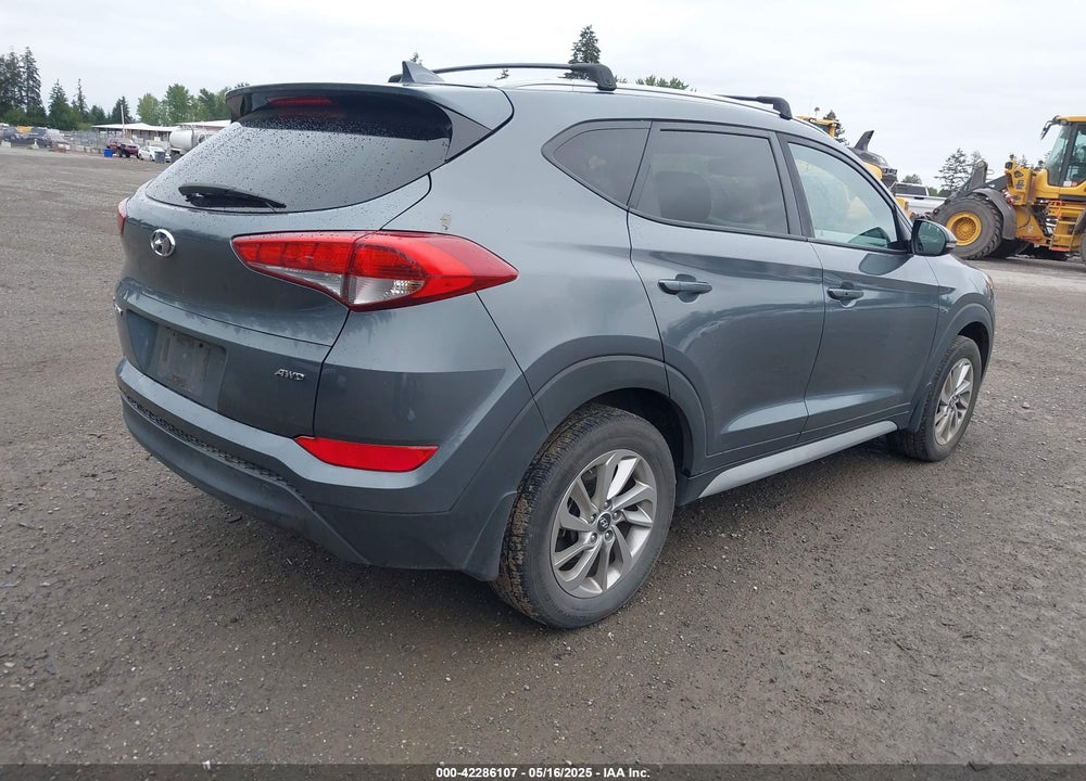 2017 HYUNDAI TUCSON SE PLUS VIN: KM8J3CA44HU472880
