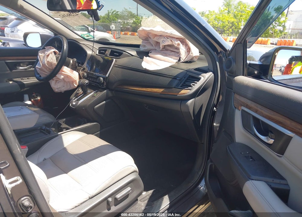 2018 HONDA CR-V VIN: 7FARW2H8XJE042503