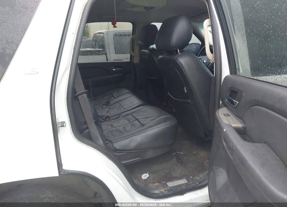 2008 CHEVROLET TAHOE VIN: 1GNFC13C18J127088