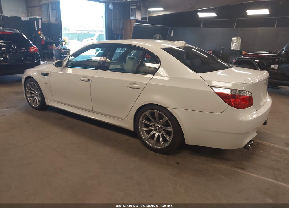 2006 BMW M5 VIN: WBSNB93576B581935
