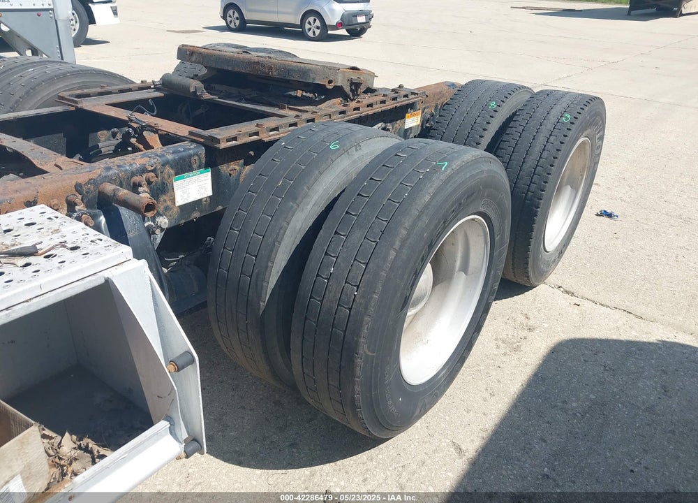 2012 FREIGHTLINER CASCADIA 125 --- VIN: 1FUJGEDV8CLBU1769