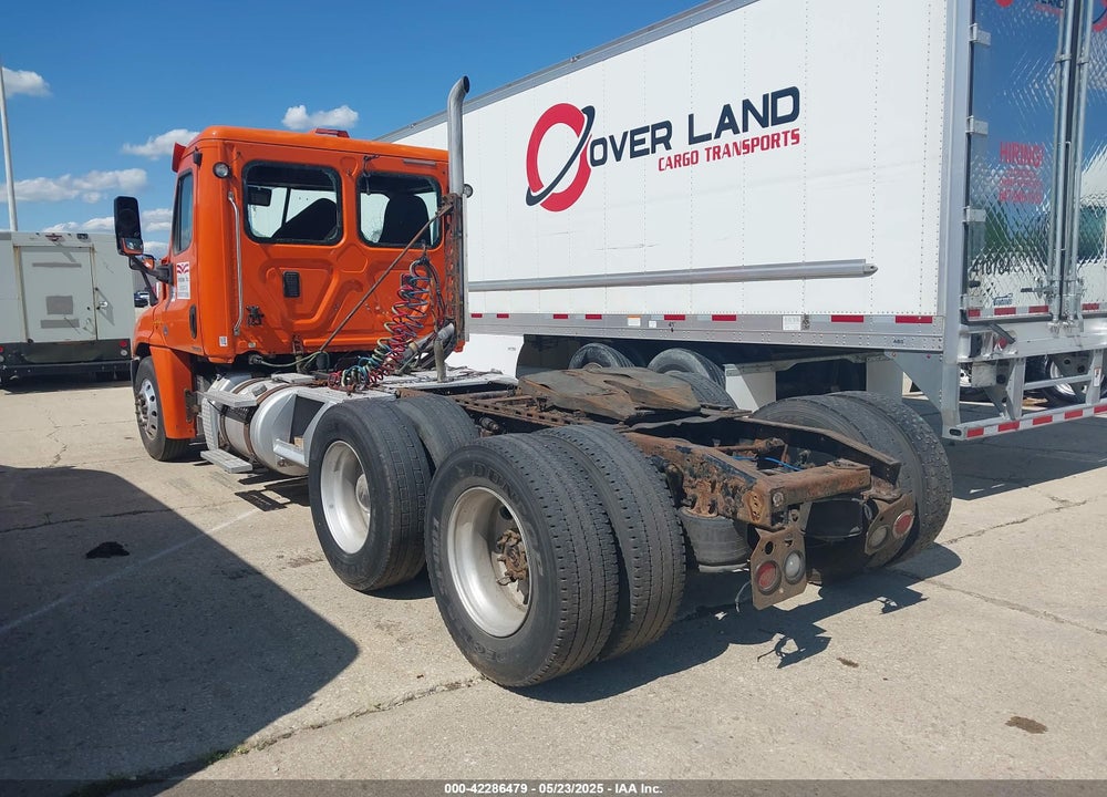2012 FREIGHTLINER CASCADIA 125 --- VIN: 1FUJGEDV8CLBU1769