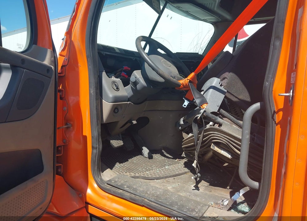2012 FREIGHTLINER CASCADIA 125 --- VIN: 1FUJGEDV8CLBU1769