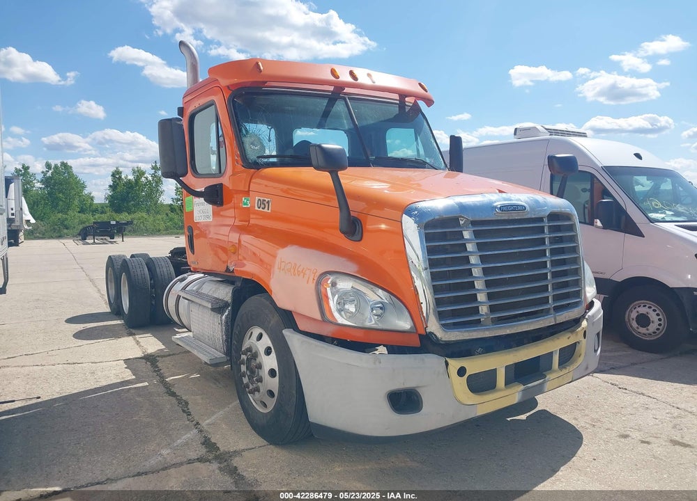 2012 FREIGHTLINER CASCADIA 125 --- VIN: 1FUJGEDV8CLBU1769