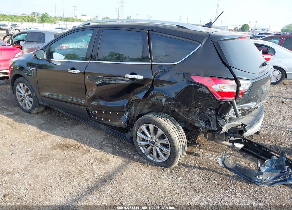2018 FORD ESCAPE VIN: 1FMCU9J95JUB30803
