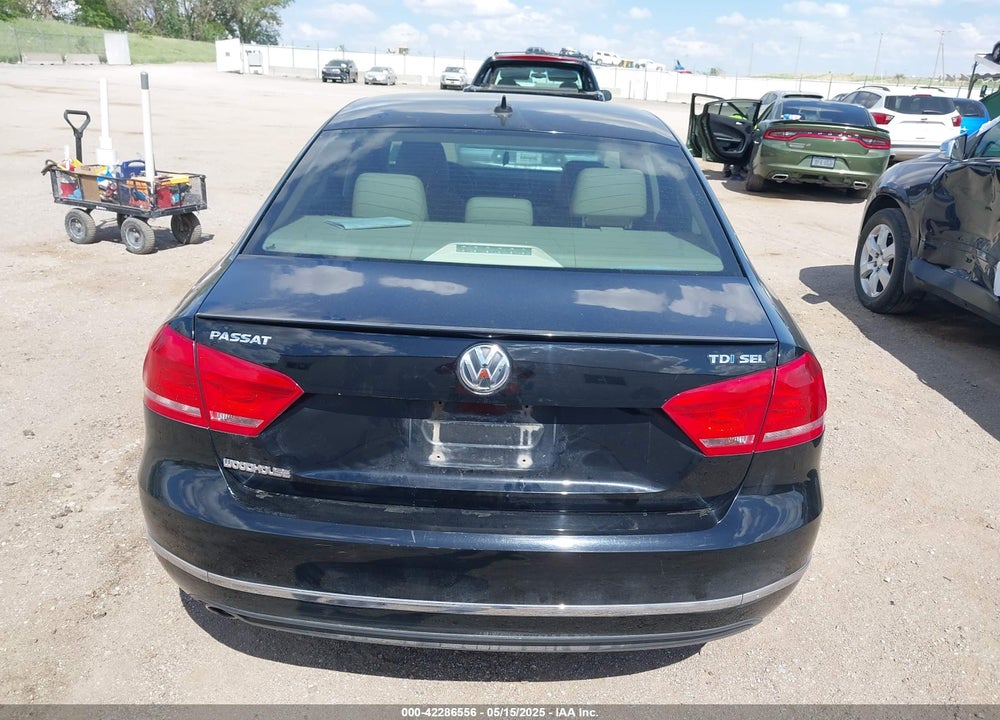 2014 VOLKSWAGEN PASSAT VIN: 1VWCN7A31EC060999