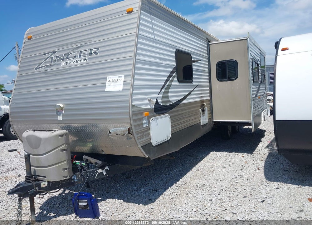 2015 CROSSROADS ZINGER ZT328S VIN: 4V0TC3225FJ004509